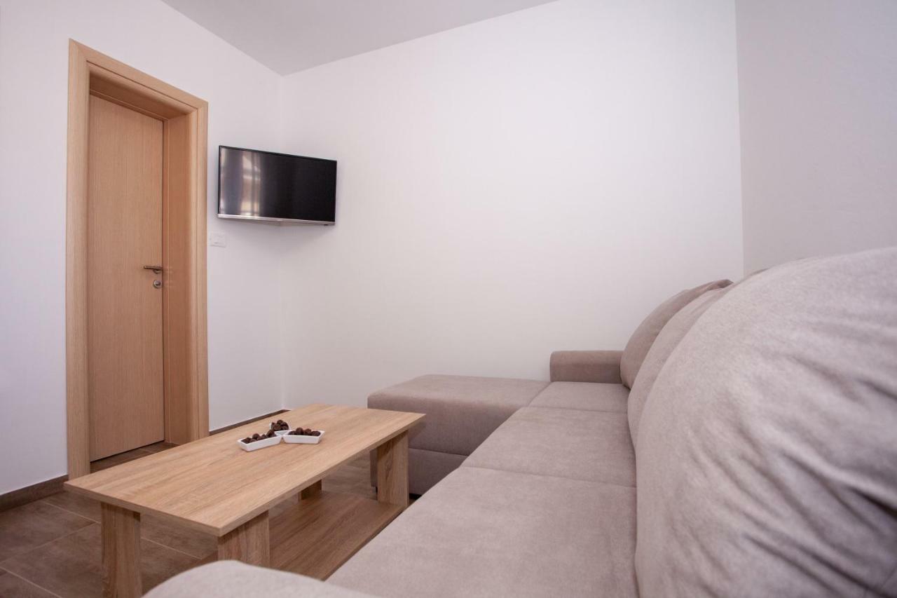 Apartments Mia 4&5 Baška Voda Εξωτερικό φωτογραφία