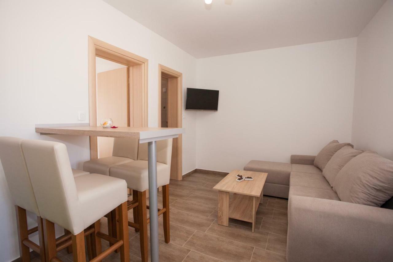 Apartments Mia 4&5 Baška Voda Εξωτερικό φωτογραφία